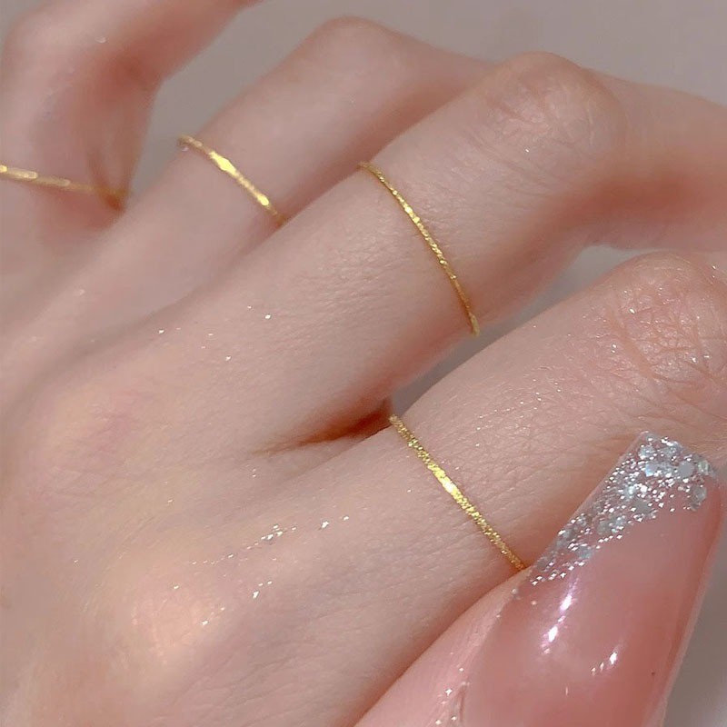 ไทเทเนียมเหล ็ ก Frosted Ultra-Fine แหวนแหวนผู ้ หญิงแฟชั ่ น 18K Gold-Plated แหวนอุปกรณ ์ เสริมของขวัญ