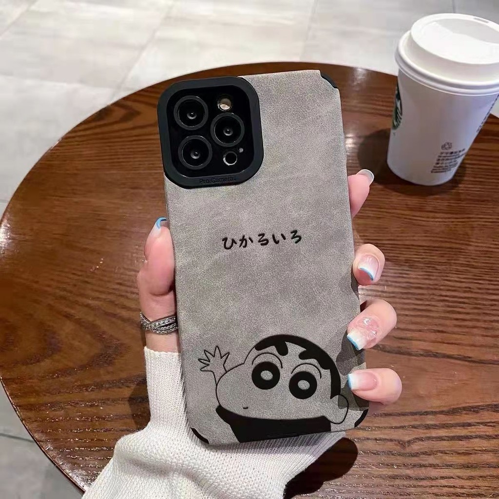 เหมาะสําหรับ Suede iPhone13/14promax Apple 12/11 เคสโทรศัพท์การ์ตูน xr รวมทุกอย่าง xs นุ่ม 7/8p Lambskin น่ารักกันกระแทกสติกเกอร์หนัง TPU รู้สึกหนังนิ่ม Soft Shell