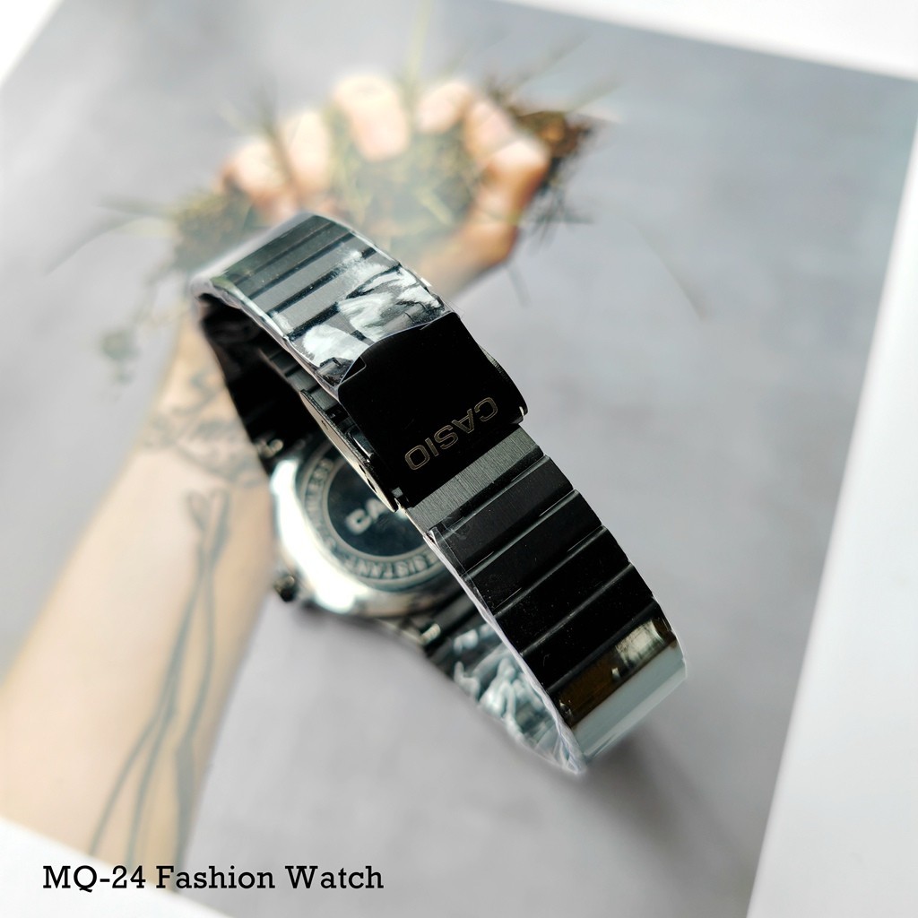 Mq24 วงกลมโลหะ Dial Roma นาฬิกา unisex ทองสแตนเลสควอตซ ์ นาฬิกาข ้ อมือ