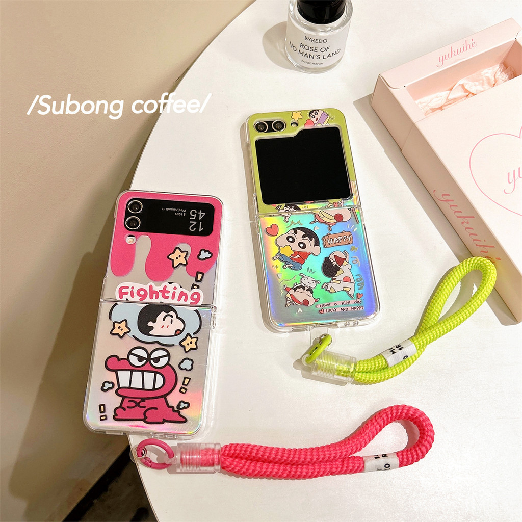 Flip6 Samsung Galaxy Z Flip 5 เลเซอร์จระเข้การ์ตูนน่ารักเครยอนชินจังพร้อมโซ่เชือกเคสพีซี Samsung Galaxy Z Flip 3 Flip4 hard กันกระแทกโทรศัพท์ความคิดสร้างสรรค์ฝาครอบ