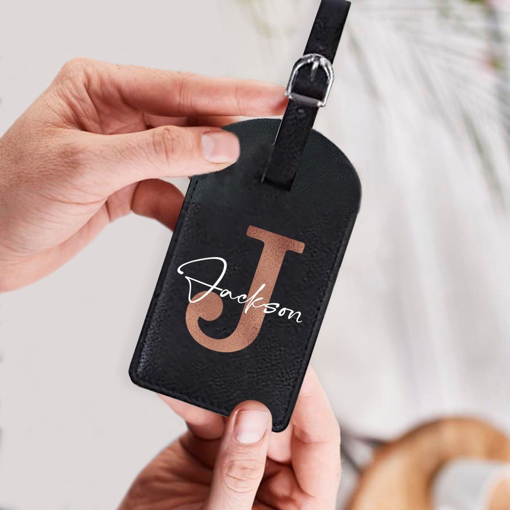 ส่วนบุคคลเริ่มต้นชื่อ Monogram แท็กกระเป๋าหนัง PU สําหรับกระเป๋าเดินทาง Baggage กระเป๋าถือแท็กกระเป๋าเดินทางป้ายป้ายของขวัญที่ดีที่สุด