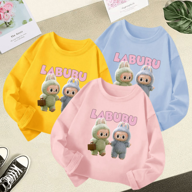 Labubu 3-12ปีน่ารักลาบูพิมพ์เด็กแขนยาวเสื้อยืดฤดูร้อนทุกการแข่งขันเด็กเสื้อผ้านุ่มรอบคอทารกท็อปส์ลูกอมสีสบายๆชายหญิง เสื้อยืด