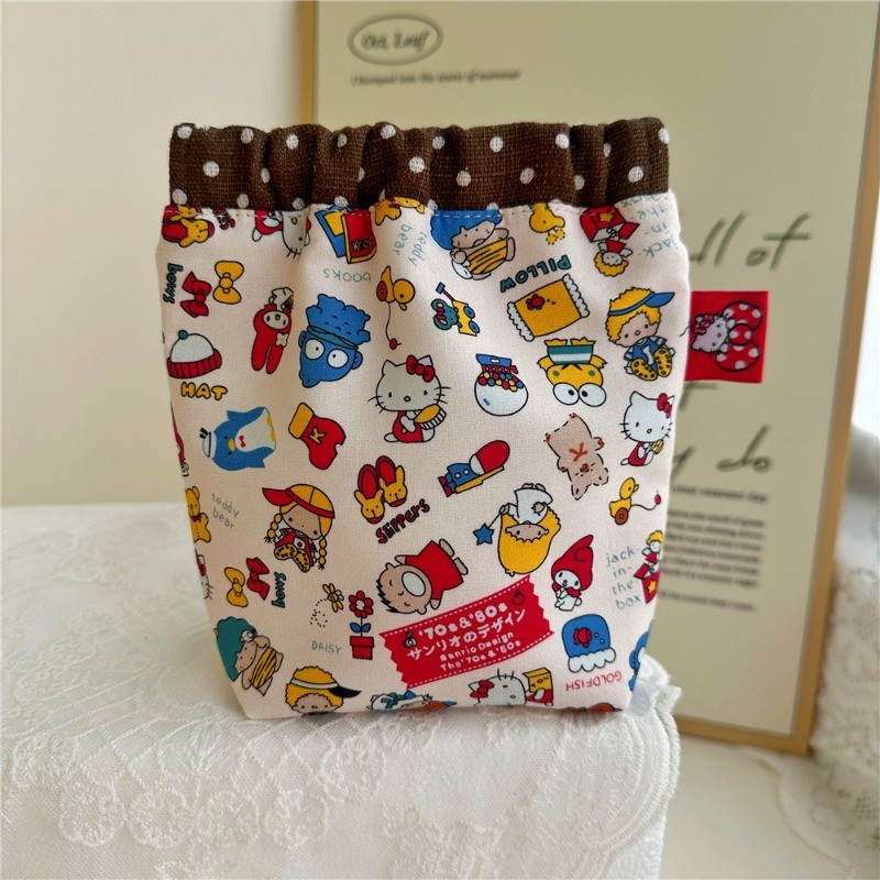 น่ารัก KT Cat พิมพ์กระเป๋าเครื่องสําอางผ้าฝ้ายผ้าปากทองหยิกกระเป๋า Hand-Made กระเป๋าเก็บกระเป๋าเครื่องสําอางสาวขายส่ง - รูปที่ 5