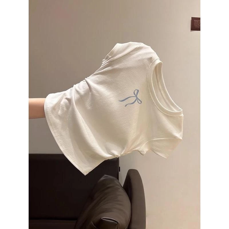 "เสื้อแฟชั่นผู้หญิง " เสื้อจีบข้าง เสื้อผ้าน่ารักๆสไตล์เกาหลี เสื้อเซ็กซี่แซ่บๆเสื้อคอวี แต่งจีบย่นแขนสั้น คอสตูมดุจอัปส