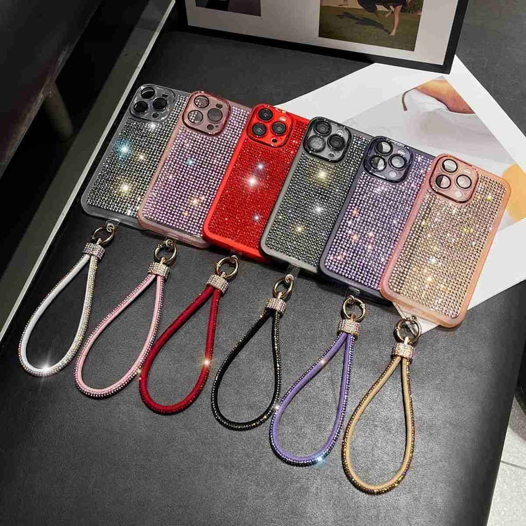 สําหรับเคสไอโฟน หรูหราเต็มส่องแสงเพชรด้วยเชือกมือฝาครอบป้องกันสําหรับ แอปเปิล ไอโฟน 11 12 13 14 15 16 มือโปร สูงสุด โทรศัพท์กรณีปกของขวัญสําหรับผู้หญิงสาวสุ