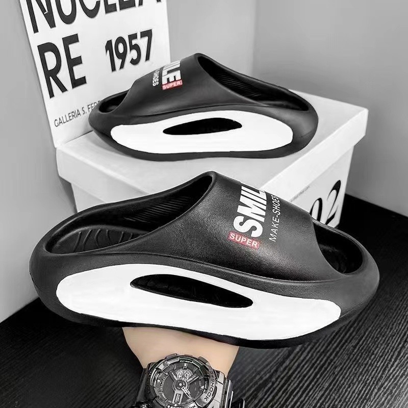 รองเท ้ าแตะผู ้ ชายขนาดใหญ ่ Yeezy ตัวอักษรรูปแบบรองเท ้ าแตะกลางแจ ้ งรองเท ้ าแตะ EVA นุ ่ มหนา Soled Anti-Slip อินเทรนด ์ รองเท ้ าแตะบาสเก ็ ตบอล Unisex (36-49 ขนาด)