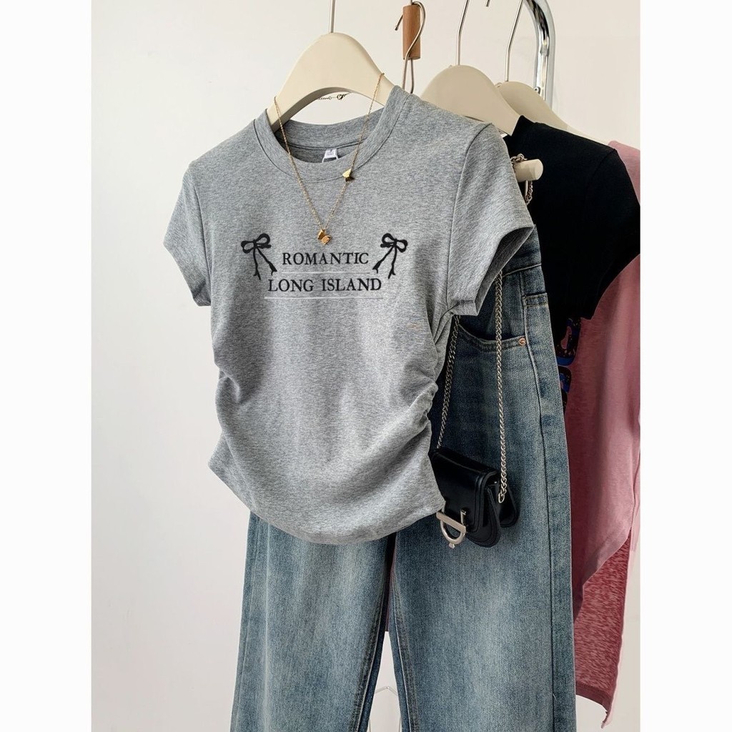 เสื้อยืดโบว์สีเทาไม่สม่ําเสมอสําหรับฤดูร้อนของผู้หญิง