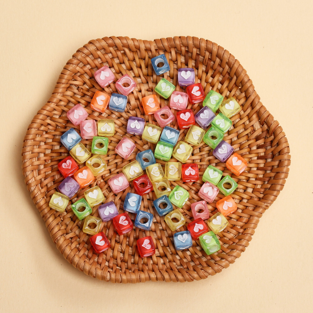 80 ชิ ้ น 6 มิลลิเมตรอะคริลิคหัวใจรูปแบบลูกปัดสี ่ เหลี ่ ยมสําหรับเครื ่ องประดับทํา DIY สร ้ อยข ้ อมือพวงกุญแจอุปกรณ ์ เสริม - รูปที่ 6