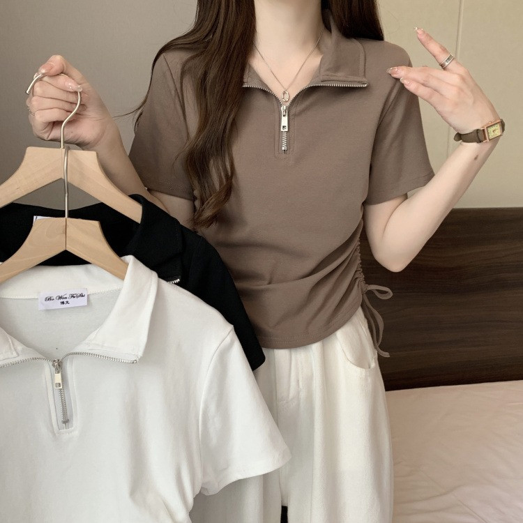 GINA เสื้อครอปท็อป คอโปโล ซิป ผ้าฝ้าย เอว เชือก Drawstring เนื้อผ้าใส่สบาย