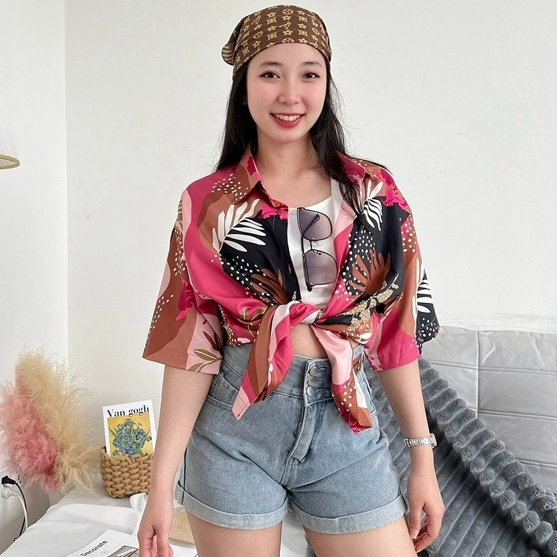 Chic เสื้อฮาวาย เชิ้ตคอปกแขนสั้น ลายดอก สไตล์เกาหลี thumbnail 3