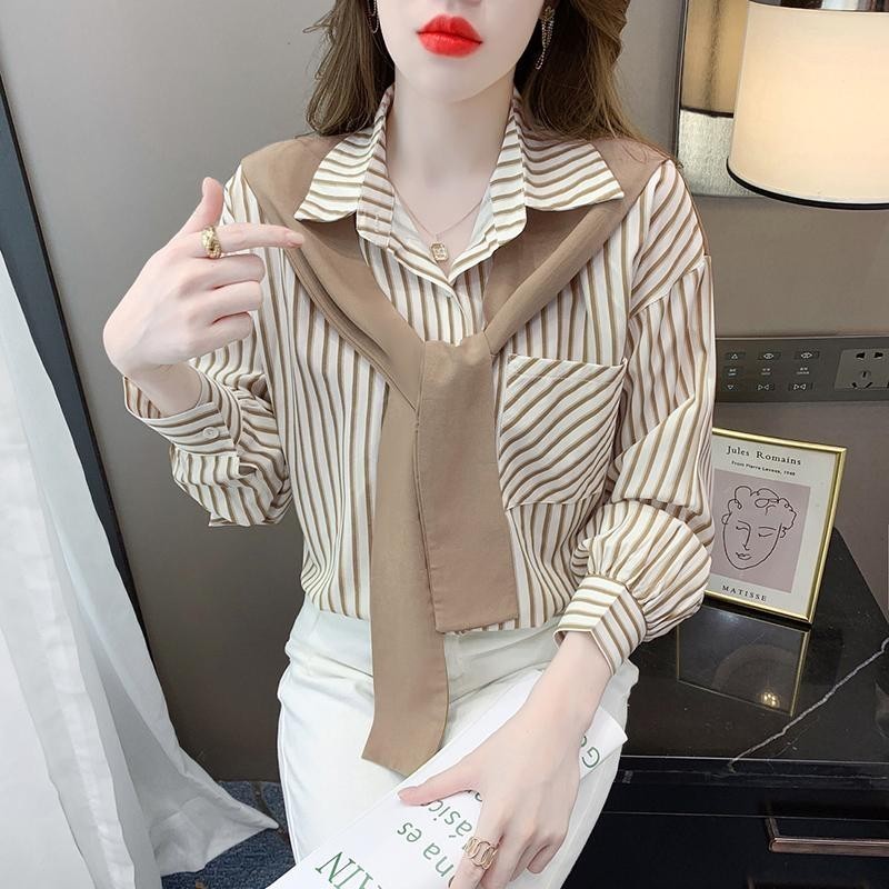 mimi&didi.เสื้อเชิ้ตแขนยาวลายทางแฟชั่นผู้หญิง Office ปกPOLO ผ้าคลุมไหล่ปลอมทรงหลวมมีกระเป๋า สไตล์เกาหลี#W334