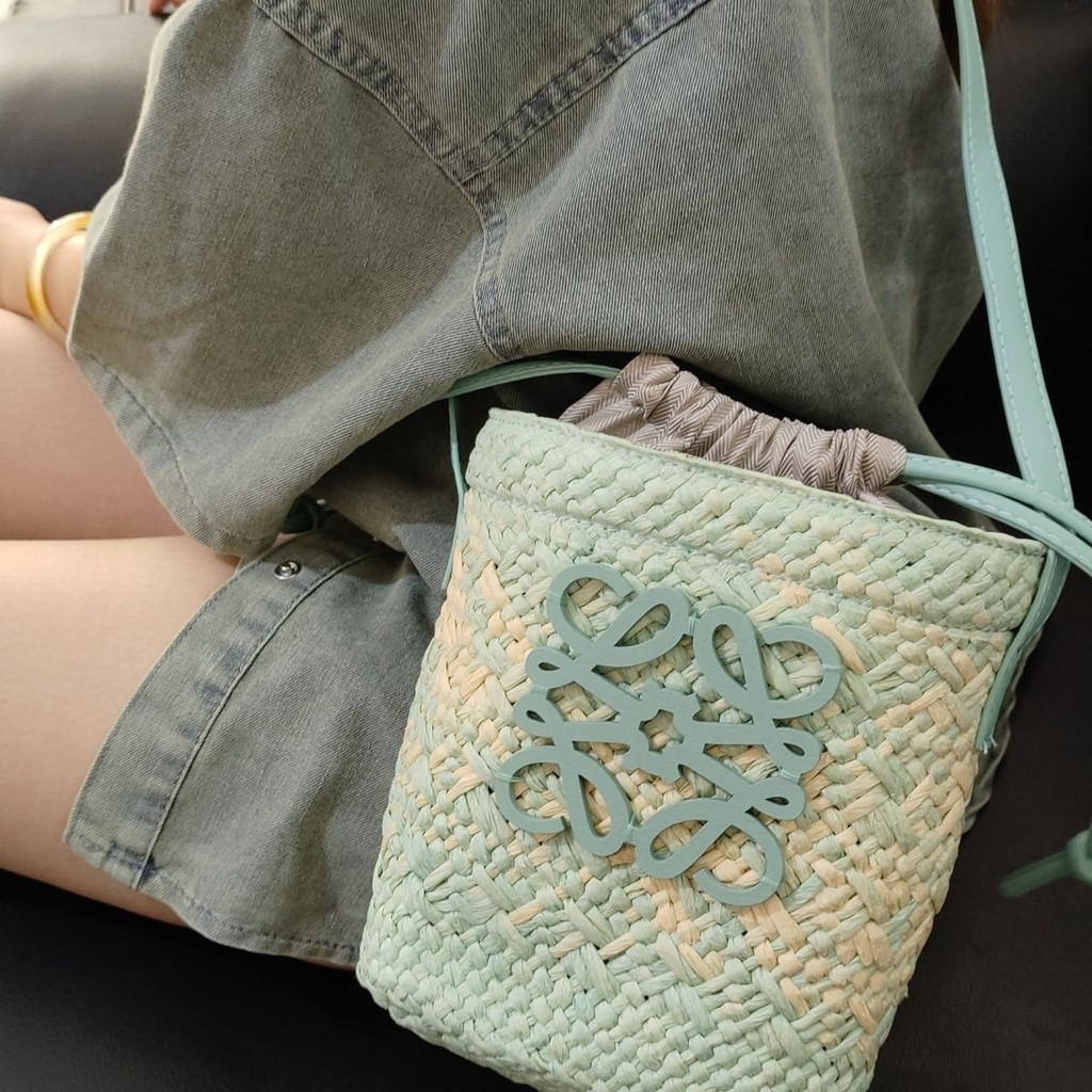 กระเป๋าสานฟางฝรั่งเศสกระเป๋าสไตล์ใหม่ Splicing Handmade Women Bag กระเป๋าสะพายไหล่เดี่ยวน้ำหนักเบา