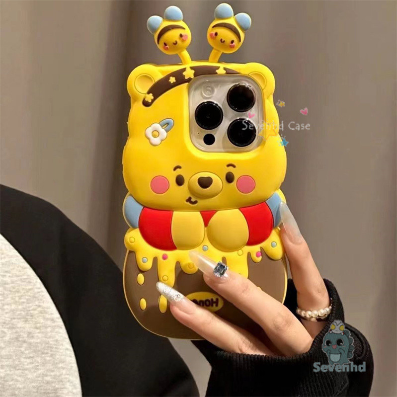 ปลอก เข้ากันได้ สําหรับ ไอโฟน 15 14 13 12 11 มือโปร สูงสุด หรูหรา 3ง เคสโทรศัพท์ซิลิโคนการ์ตูนน่ารักหมีพูห์หม้อน้ําผึ้งคู่กันกระแทกนุ่ม ทีพียู ป้องกันปกหลัง
