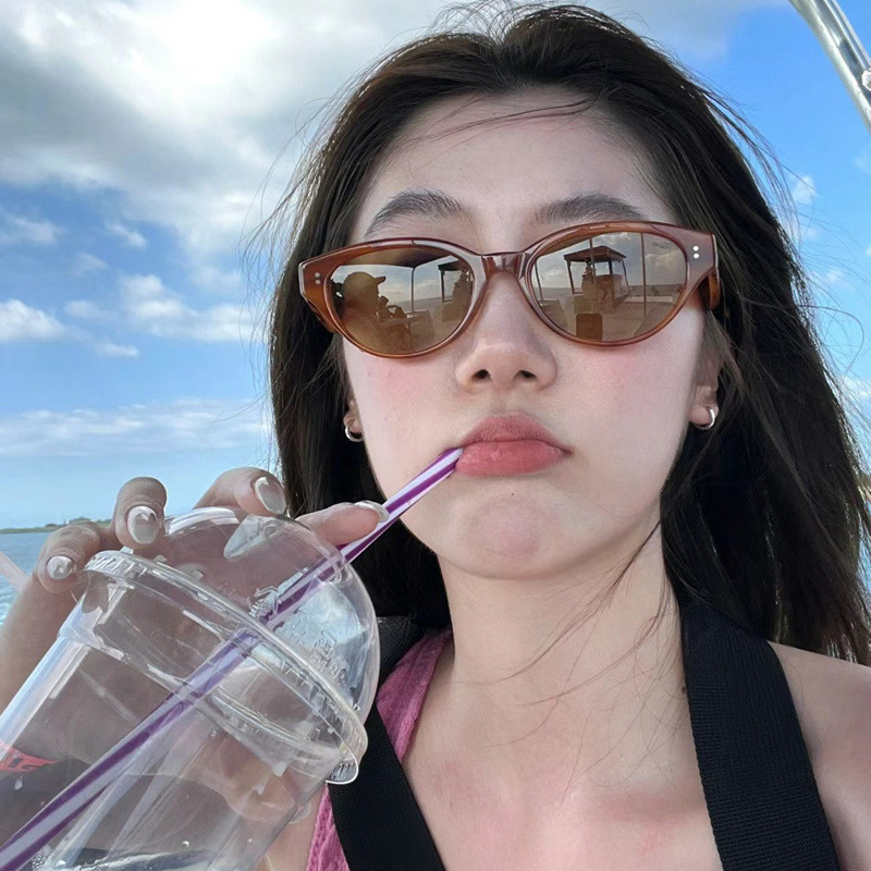 แฟชั่น Cat Eye แว่นตากันแดดผู้หญิงใหม่แบรนด์หรูแว่นตารูปไข่ขนาดเล็ก UV400