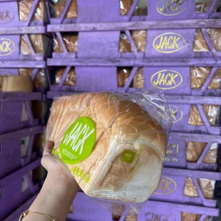 ขนมปังกะโหลก JACK ( ยกลัง 10 แพค ) สำหรับปิ้งนึ่งส่งของทุกวัน ***อาจได้แพคเกจถุงเขียวและถุงม่วงไม่มีผลต่อตัวขนม***