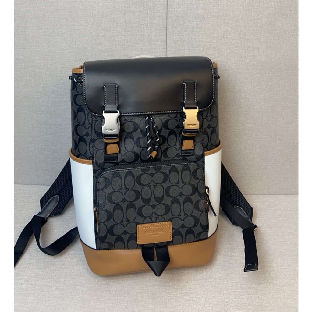 Track Backpack In Colorblock CR259 ผู้ชาย กระเป๋าเป้ coac h กระเป๋าเดินป่า