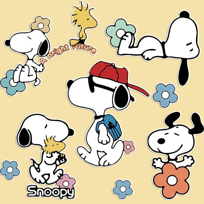 สติกเกอร์ ลายการ์ตูน Snoopy น่ารัก กันน้ํา สําหรับตกแต่งรถยนต์ แล็ปท็อป ไอแพด โทรศัพท์มือถือ แก้วน้ํา รถจักรยานยนต์
