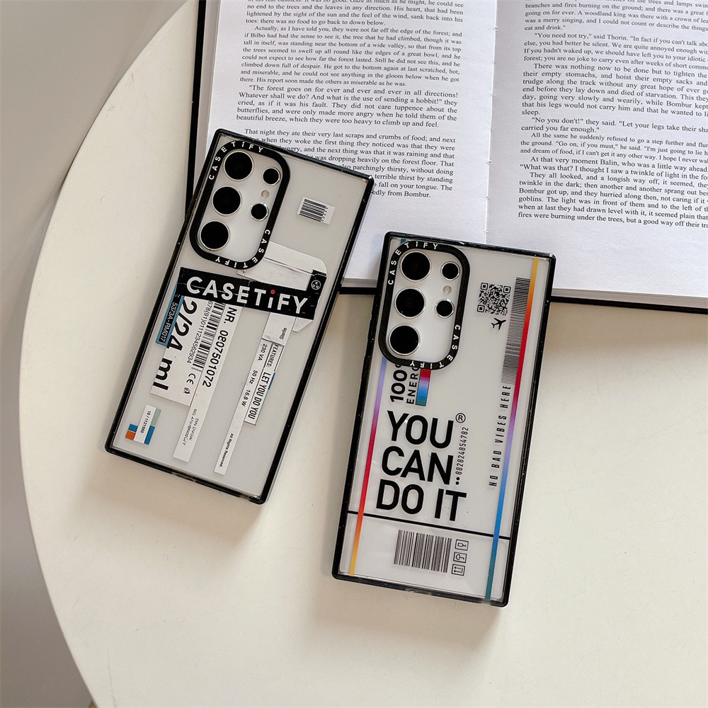 เคสโทรศัพท์มือถือ ซิลิโคนแข็ง ใส กันกระแทก ป้องกันเลนส์ ลายฉลากแบรนด์แฟชั่น พร้อมกล่อง สําหรับ Samsung Galaxy S23 S22 S24 Ultra S23 S24 Plus