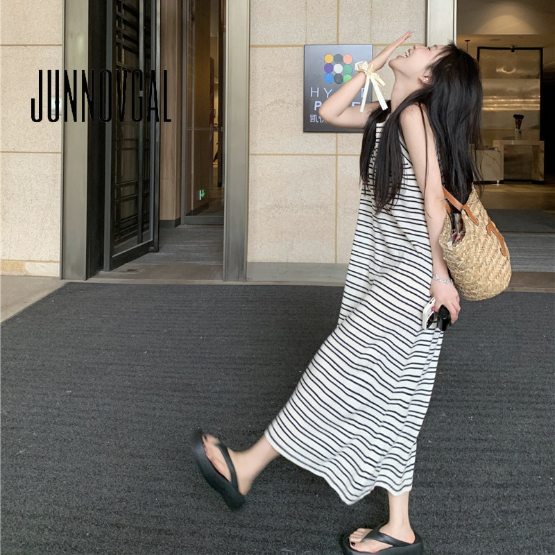 Junnovgal ผู ้ หญิง Midi ชุด 2024 Retro สีตัดกันลายสไตล ์ ใหม ่ แขนกุดปลายเอว