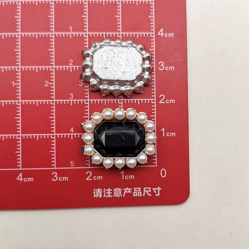 10ชิ้นที่มีสีสันสไตล์ชาแนลสแควร์พีชหัวใจเพชรอัญมณีอุปกรณ์พลาสติก ทําเอง เคสโทรศัพท์กิ๊บเครื่องประดับหลุมรองเท้าสติก - รูปที่ 2