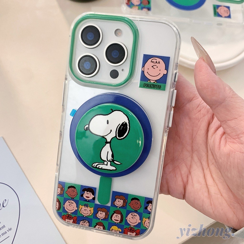 สําหรับ iPhone 16 Pro Max 14 15 13P แท่นชาร์จไร้สายแม่เหล็กการ์ตูน Snoopy สุนัขรูปแบบครอบครัวโปร่งใส Soft TPU เคสป้องกันความต้านทานสิ่งสกปรกฝาครอบเปลือกกันกระแทก