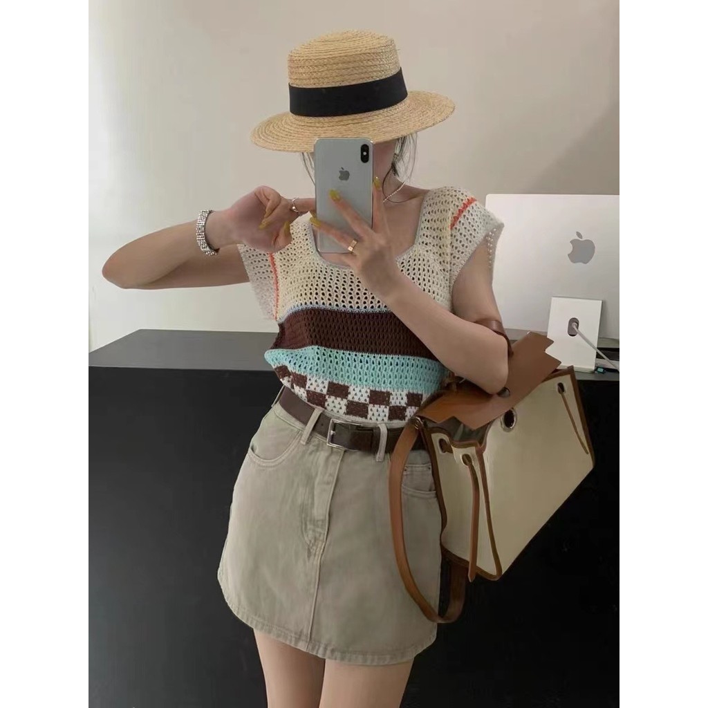 ท็อปถักคอเหลี่ยมสำหรับผู้หญิง ดีไซน์ใหม่ฤดูร้อน ไม่ซ้ำใครและมีสไตล์ ท็อปสั้นสไตล์เกาหลีที่หลากหลาย K