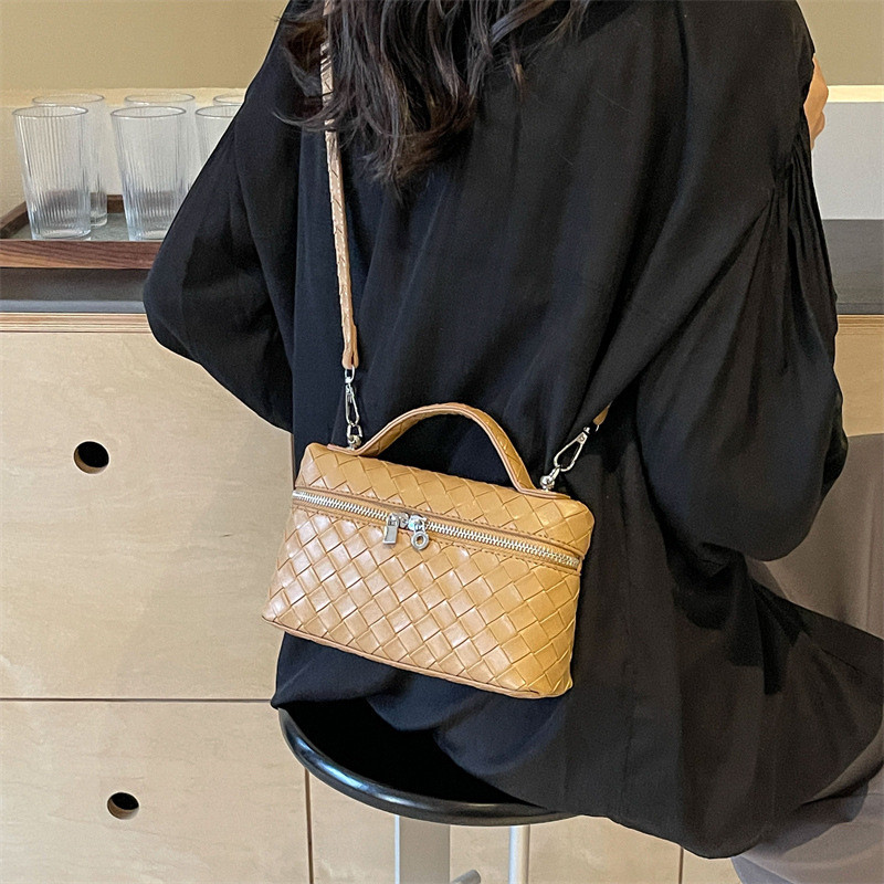 กระเป๋าสะพายไหล่ลําลอง ทรงสี่เหลี่ยม ขนาดเล็ก แฟชั่นสําหรับสตรี