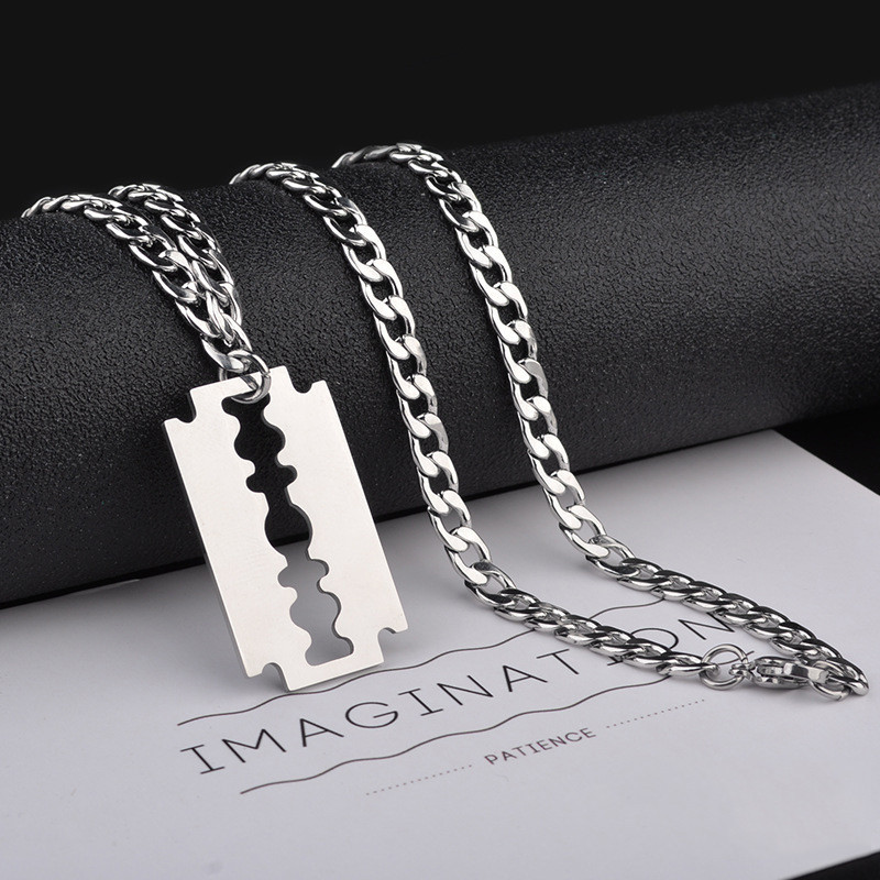 ฮิปฮอปเย็นเครื่องโกนหนวดสร้อยคอสร้างสรรค์สแตนเลสจี้สีเงินเสื้อกันหนาวโซ่มีดโกนใบมีดสร้อยคอสําหรับผู้ชายและผู้หญิง