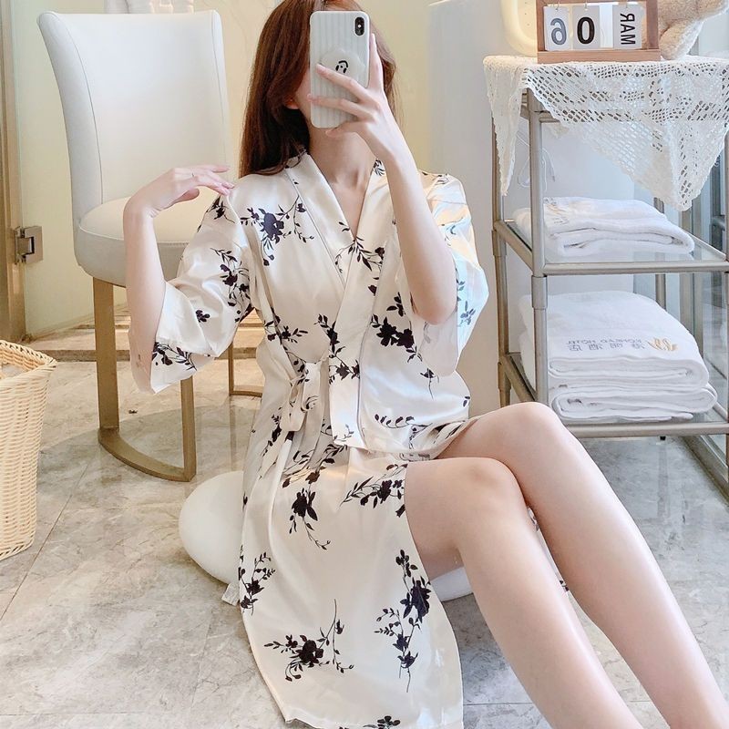 ชุดนอนผู้หญิงฤดูร้อนดอกไม้ชุดนอนมูลค่าสูง Loungewear เสื้อคลุมอาบน้ํา Nightdress