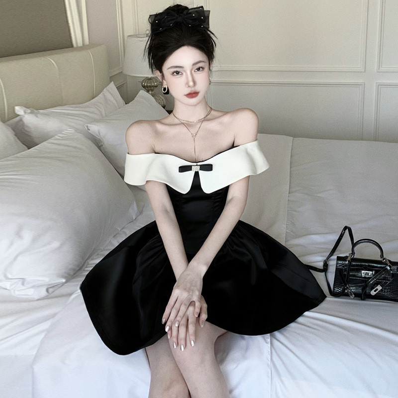 ติดตามรับ✔เดรสออกงาน เดรสเซ็กซี่✨ชุดเดรสไนท์คลับ✨ชุดการแสดง✈WDS2340 หวานเผ็ด One-คอ Slimmer ดูเอวแคบ