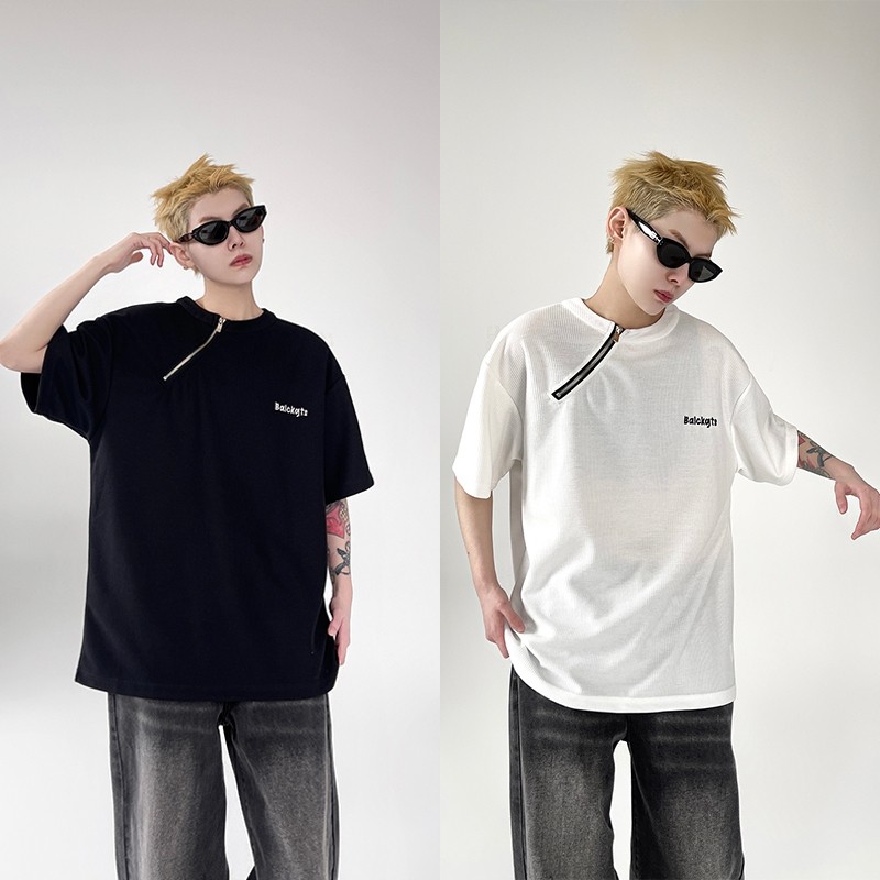 ProMan🌳เสื้อยืดผู้ชายวาฟเฟิลด์  แขนสั้นมีซิปเฉียง  สไตล์อเมริกันวินเทจ  ชุดคู่รัก  ยอดนิยม🌳
