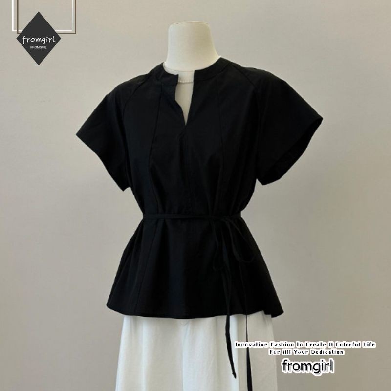 เสื้อเชิ้ตแขนสั้นสีดําผู้หญิงฤดูร้อน 2025 ใหม่อารมณ์ระดับไฮเอนด์เอวสลิมด้านบน