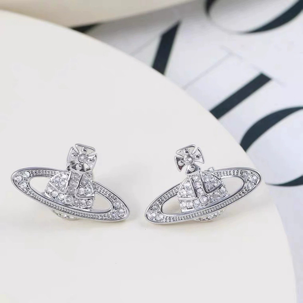 ใหม ่ Saturn Planet Auricular เข ็ มแฟชั ่ นที ่ เรียบง ่ ายในยุโรปและอเมริกา Queen ต ่ างหูแม ่ Rhinestone Saturn ต ่ างหูเพชรขายตรง