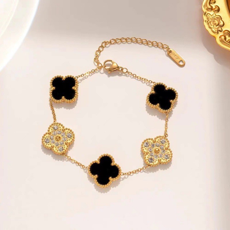 โชคดีใบไม้สี่ใบพร้อมเพชร 18 k ไทเทเนียมเหล็กสร้อยข้อมือเครื่องประดับสองด้าน เหมาะสำหรับผู้หญิงสร้อยข้อมือ