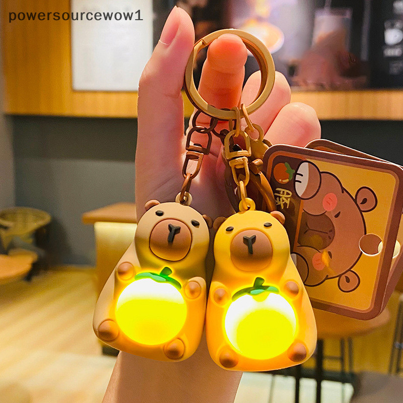 Wow น่ารักการ์ตูน Lighted Capibala ตุ๊กตาพวงกุญแจ Creative Capybara กระเป๋าเป้สะพายหลังจี้ของขวัญขนาดเล็ก TH