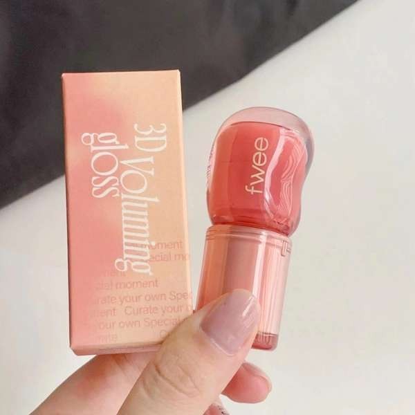 fwee lip ลิปกลอส ลิป fwee สินค้าใหม่จากเกาหลี fwee ลิปกลอส3D วอเตอร์มิเรอร์ให้ความชุ่มชื้น Voluming 
