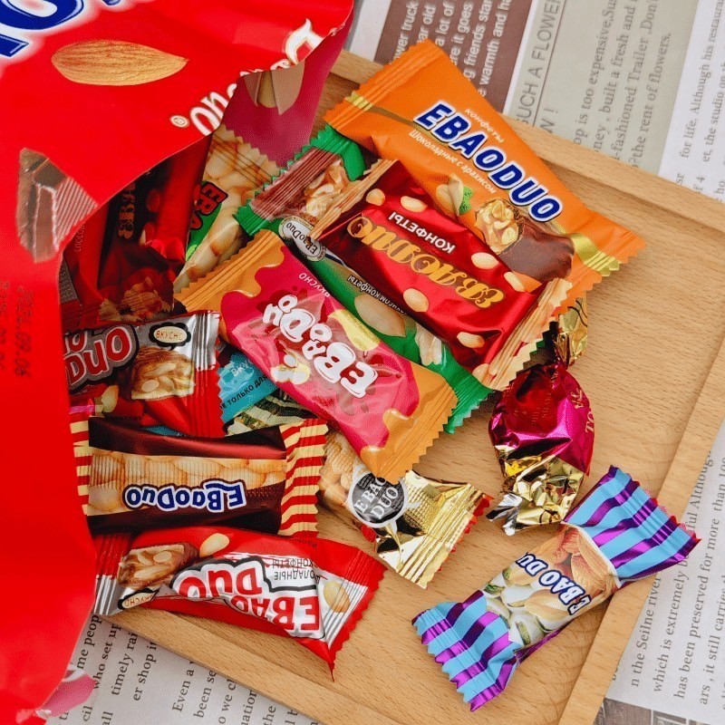 ใหม่ ขนมช็อคโกเเลตรัสเซีย ขนมตุ๊บตั๊บ ท็อฟฟี่สอดไส้คาราเมล 1 ถุง 500กรัม ประมาณ40-45 ชิ้น คละ อร่อย เคี้ยวเพลิน