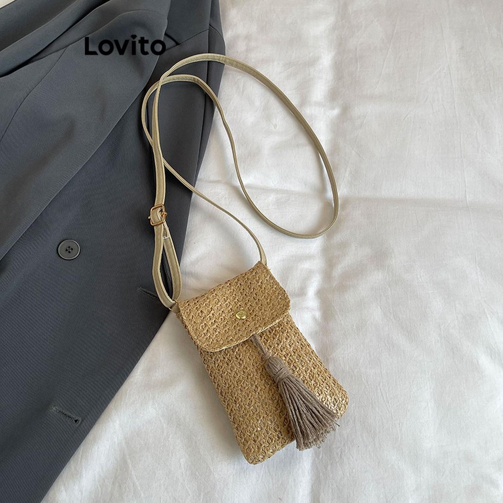 Lovito กระเป๋าโทรศัพท์มือถือวันหยุดธรรมดาแบบลําลองพร้อมกระเป๋าเสน่ห์พู่ฟางสําหรับผู้หญิง  LFA65035