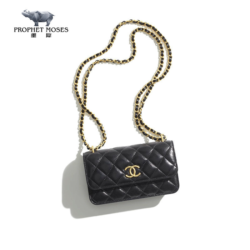 Chanel/Chanel 2023 New Womens Black Sheepskin Diamondback Cover Bag Chain Flip Phone Single Shoulder Crossbody Backpack