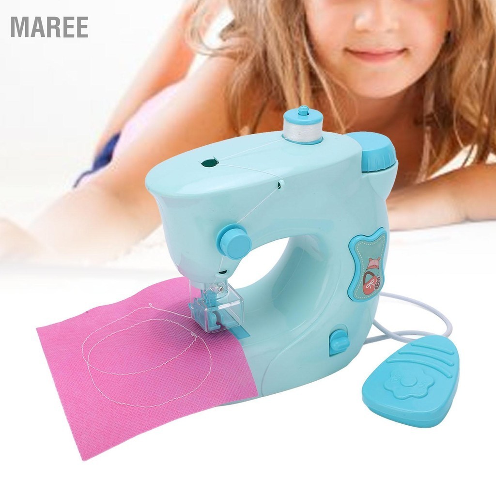 MAREE เด็ก Mini จักรเย็บผ้าชุดของเล่นเด็กแบบพกพาไฟฟ้าจำลองจักรเย็บผ้ามานานกว่า 3 ปี