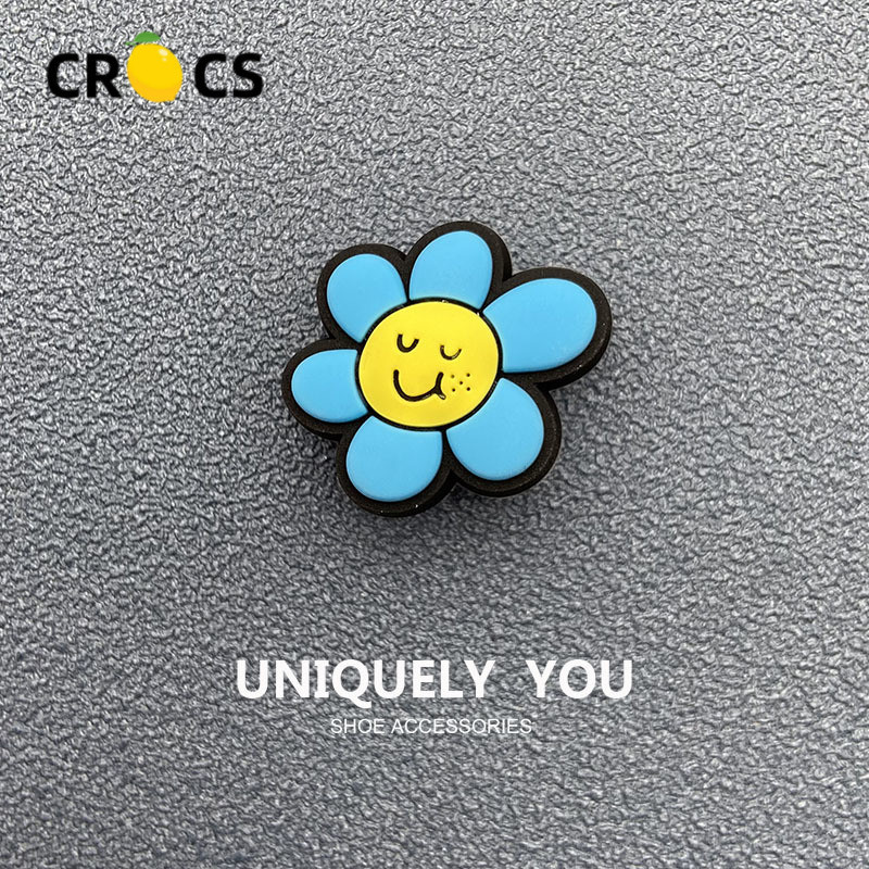 ใหม่ crocs ดอกไม้ขนาดเล็ก Series Hole รองเท้าดอกไม้รองเท้าหัวเข็มขัด Carlo Chi อุปกรณ์ตกแต่งที่ถอดออกได้ DIY ตกแต่งรองเท้า