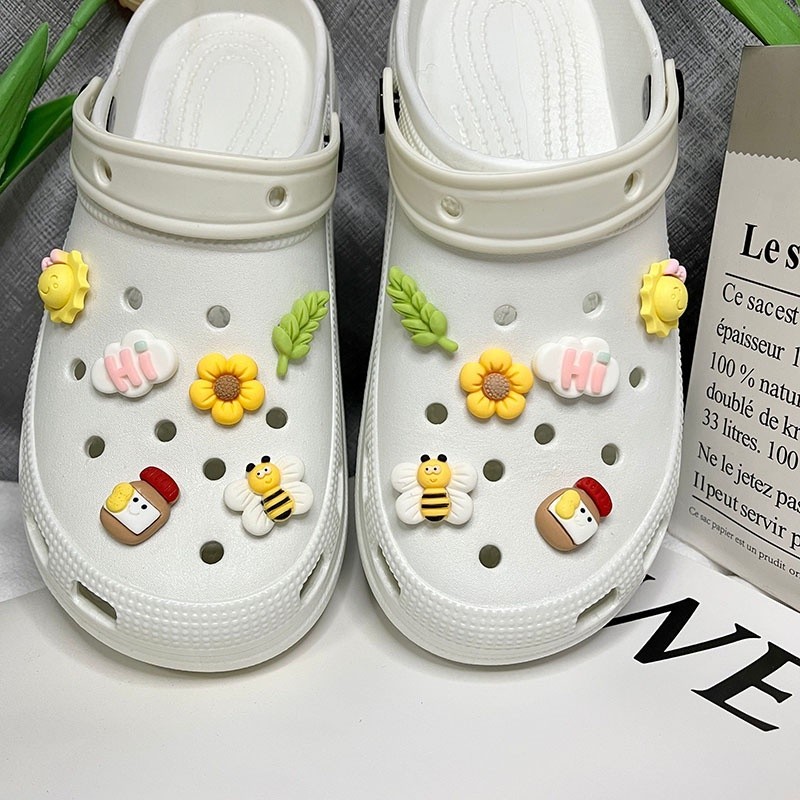 ผึ้งน้อย ตัวติดรองเท้า jibbitz crocs หัวเข็มขัดด้านล่าง 12mm การตกแต่ง