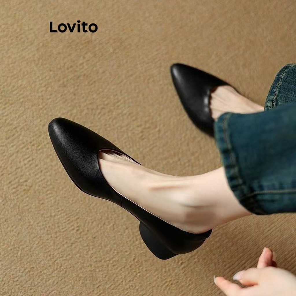 Lovito รองเท้าทํางานหัวแหลมหนังนุ่มธรรมดาหรูหราสไตล์นางฟ้าอ่อนโยนแต่เพียงผู้เดียวร่วมส้นสําหรับผู้หญิง  LFA62116