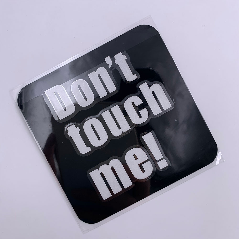 สติกเกอร์สะท้อนแสง JDM ลายตัวอักษร Don't touch me สําหรับตกแต่งรถยนต์ และรถจักรยานยนต์
