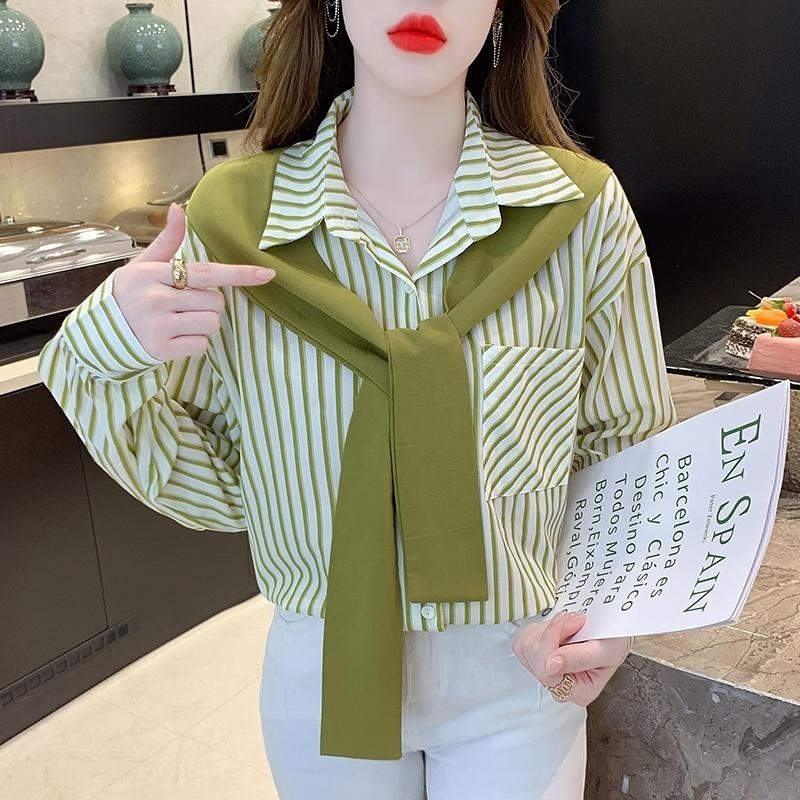 mimi&didi.เสื้อเชิ้ตแขนยาวลายทางแฟชั่นผู้หญิง Office ปกPOLO ผ้าคลุมไหล่ปลอมทรงหลวมมีกระเป๋า สไตล์เกาหลี#W334