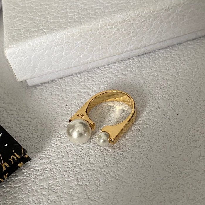 {Boutique Ready Stock} CD Tribales New Look Ring Two Pearl Opening Design Gold Face Brass Gold-Plated with Steel Seal Korea 2024 สไตล์ใหม่ Retro Non-Fade แหวนผู้หญิง