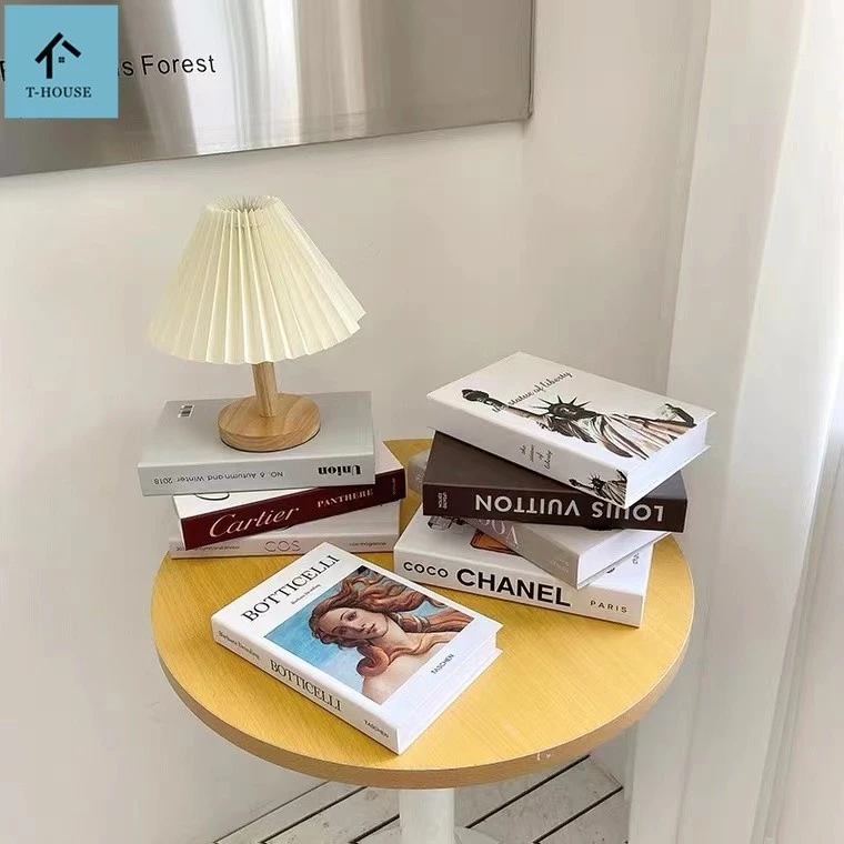 หนังสือปลอมตกแต่งบ้าน พร็อพหนังสือปลอม สไตล์โมเดิร์นสำหรับตกแต่ง มาเป็นเล่ม ลวดลายสวยงามคมชัด เหมือนจริง