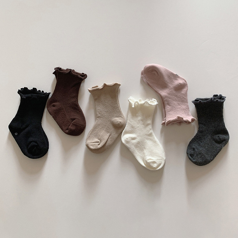 สีทึบหยิกขอบถุงเท้าเด็กนุ่มระบายอากาศเด็กวัยหัดเดินข้อเท้าถุงเท้าสบายยืดหยุ่นเด็กถุงเท้ากลาง