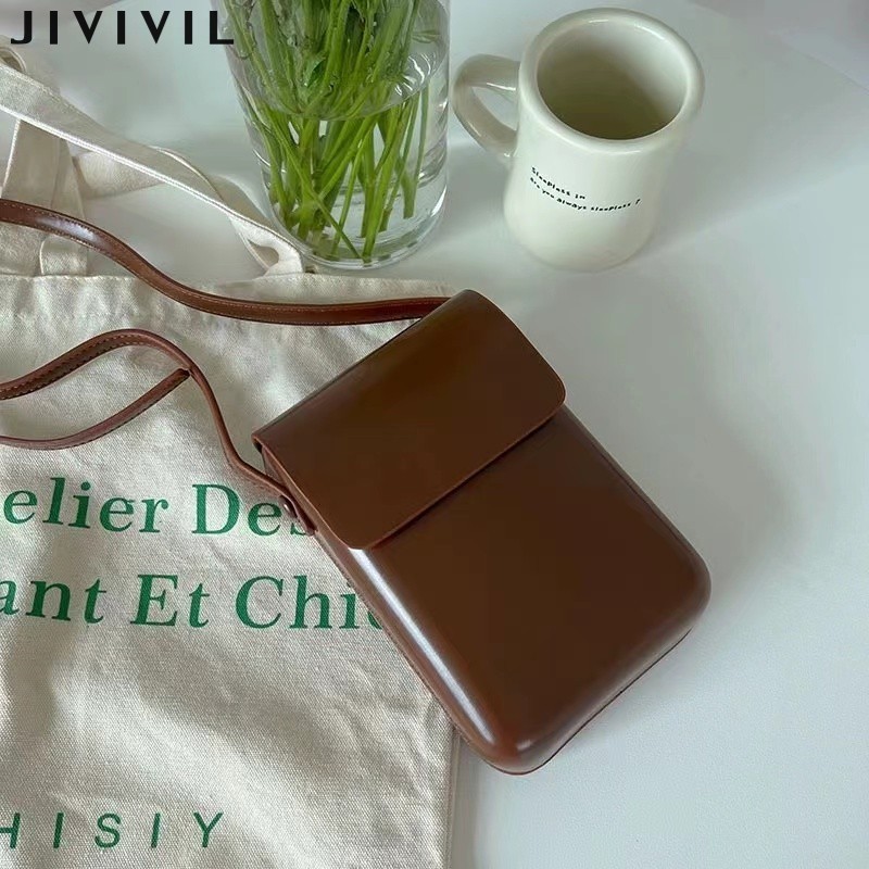 Jivil Women 's One Shoulder Crossbody Bag Vintage Instagram Saddle Phone Bag