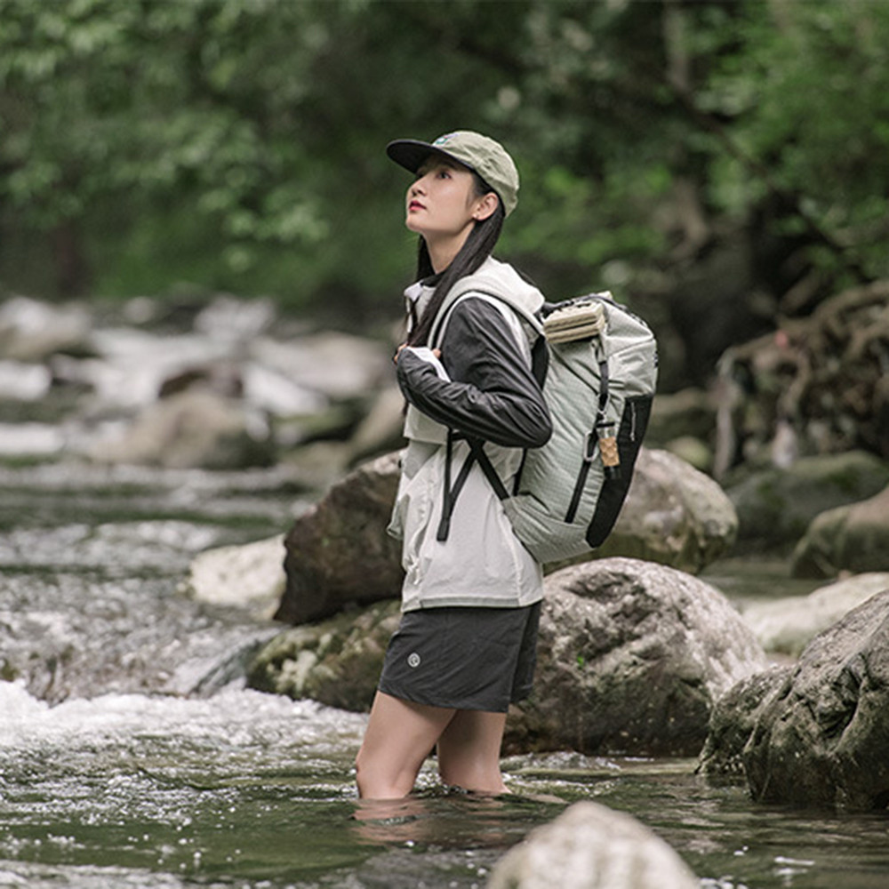 Naturehike Ultra Light Trek Shoulder Mens and Womens Outdoor Hiking Lightweight Travel Backpack-ZT14